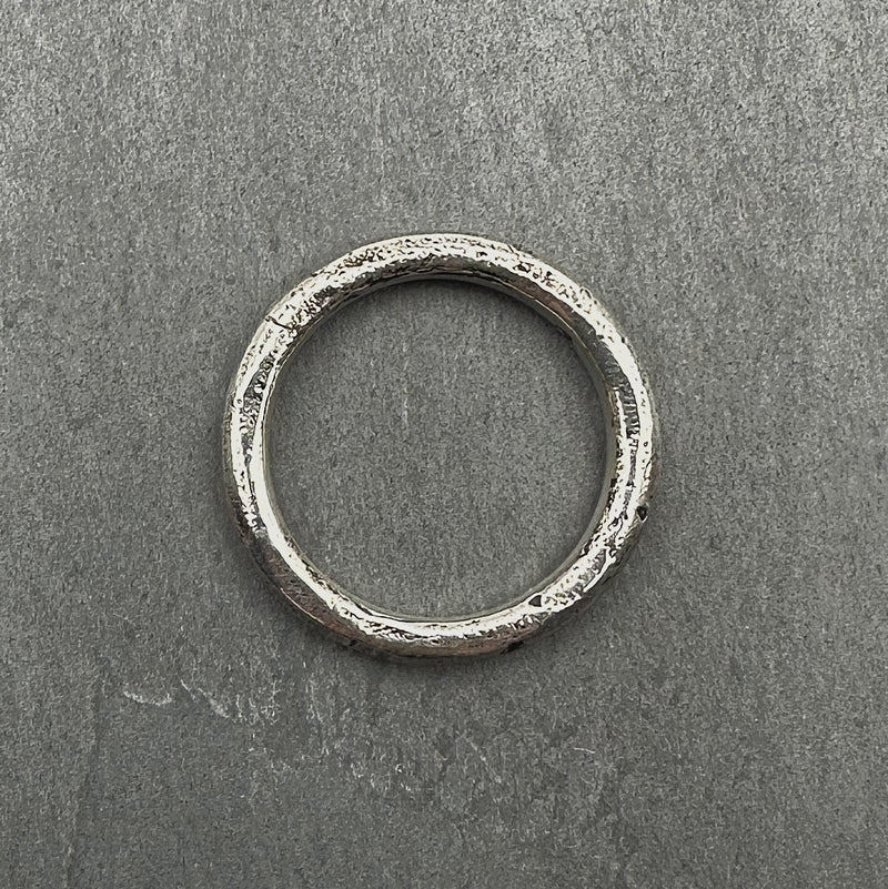 Sircular 002 Stacker Ring in Oxidized Silver