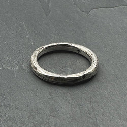 Sircular 002 Stacker Ring in Oxidized Silver